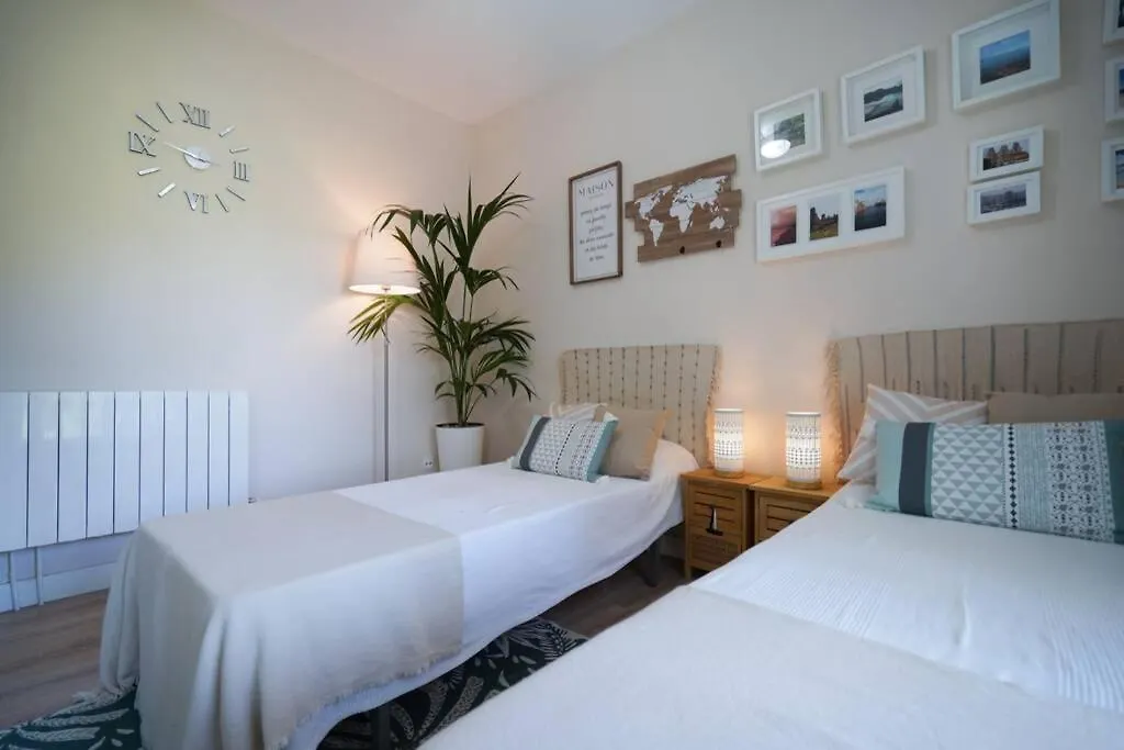 Vila Luxury House With Pool Castelldefels 0*,